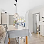 3 Bedroom Lovely In Dom wakacyjny Fåborg