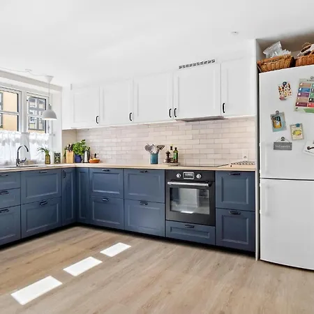 Дом отдыха 3 Bedroom Lovely In