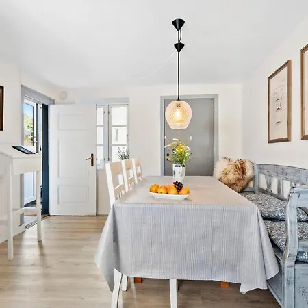 3 Bedroom Lovely In Dom wakacyjny *